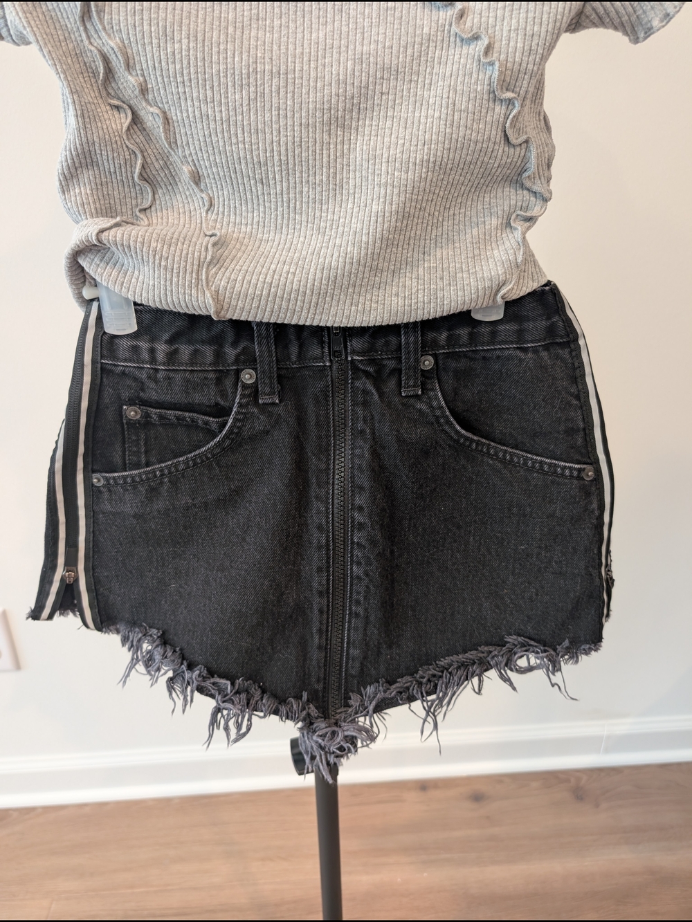 Carmar Black Denim Skirt With Zippered Sides And Front, Size 23